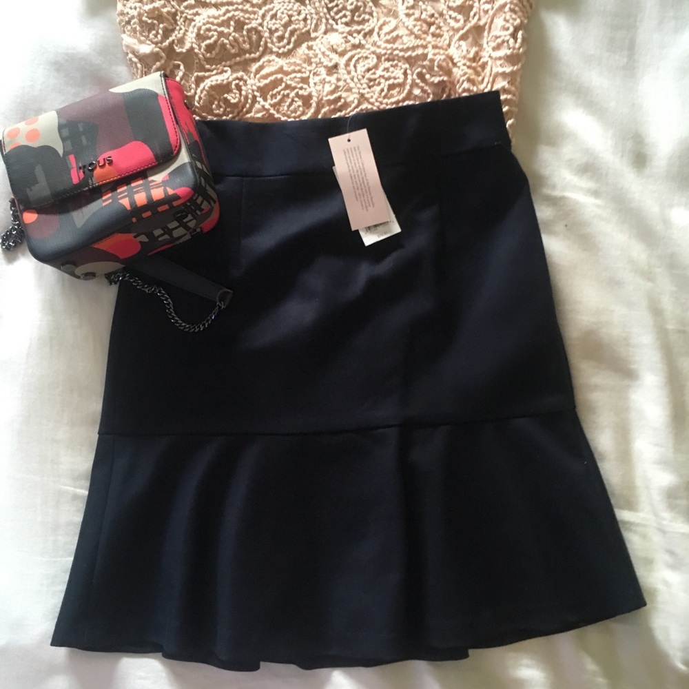 NWT Banana Republic Fit and flare navy mini skirt